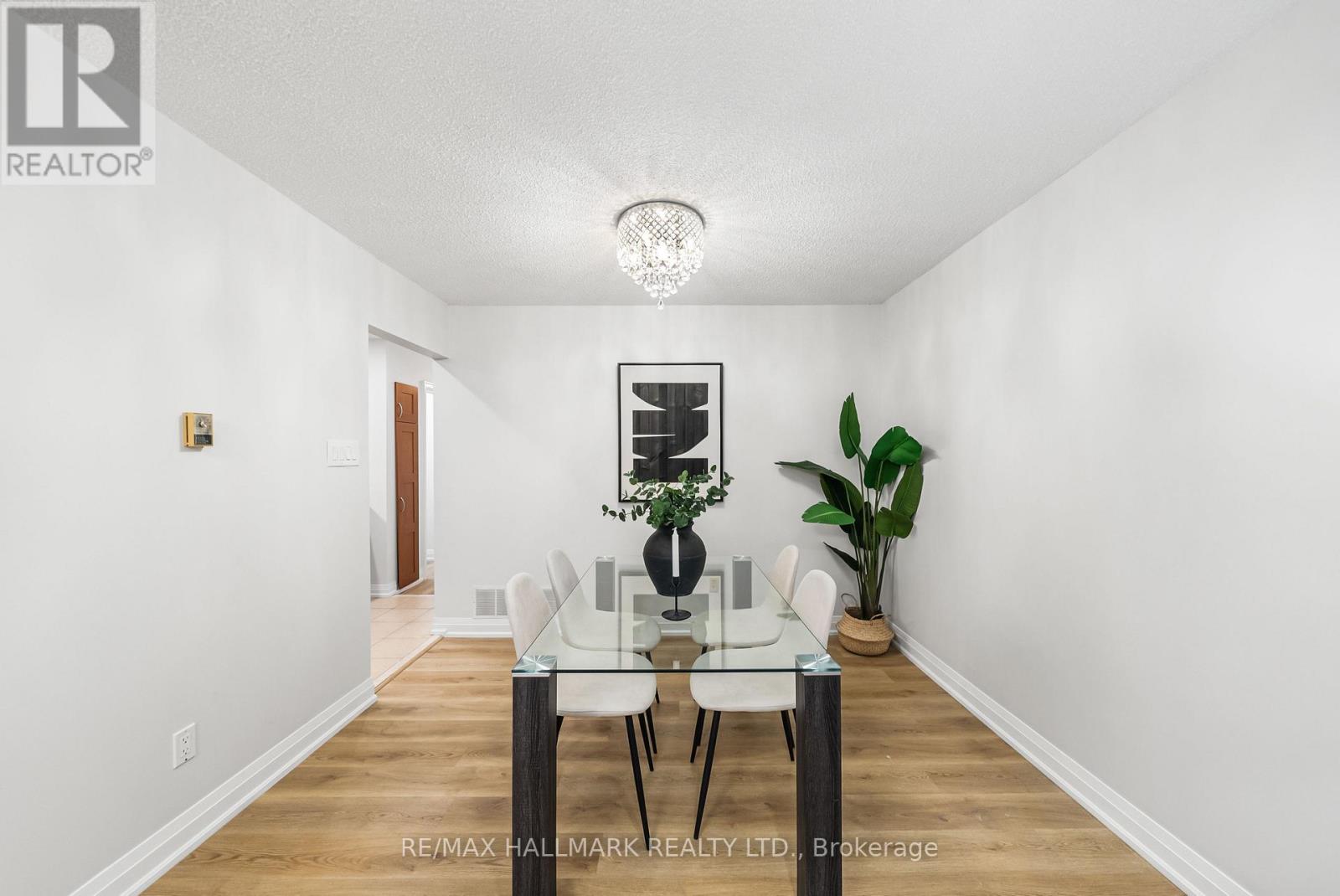 17 Dunsfold Drive, Toronto, Ontario  M1B 1T5 - Photo 10 - E12523862