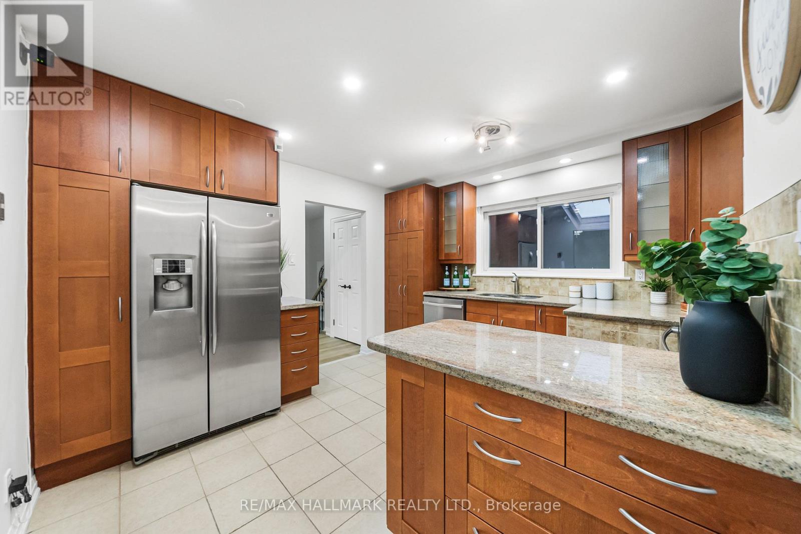 17 Dunsfold Drive, Toronto, Ontario  M1B 1T5 - Photo 14 - E12523862