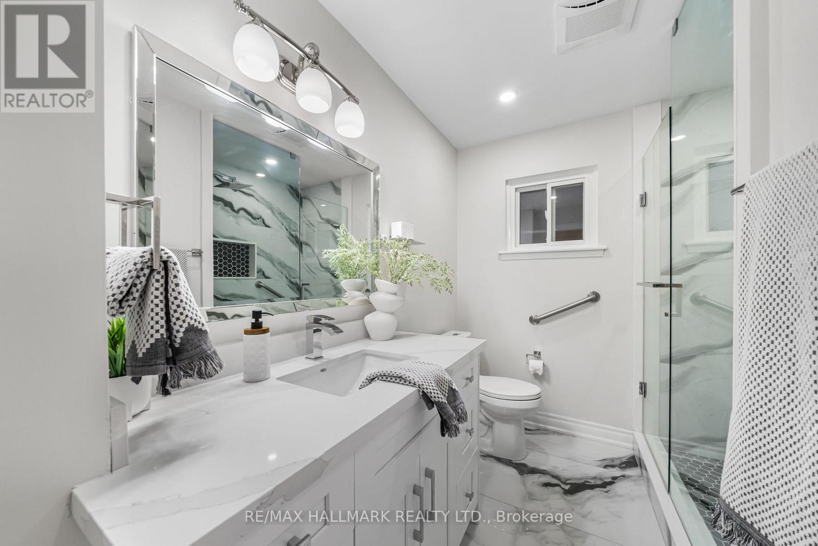 17 Dunsfold Drive, Toronto, Ontario  M1B 1T5 - Photo 23 - E12523862