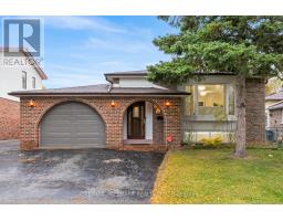 17 DUNSFOLD DRIVE, Toronto, Ontario