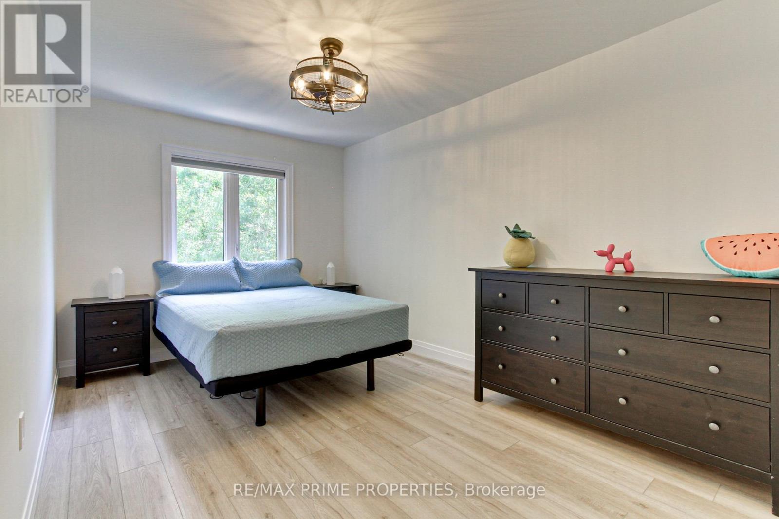 39 Scotia Road, Georgina, Ontario L0E 1R0 - Photo 19 - N12390439