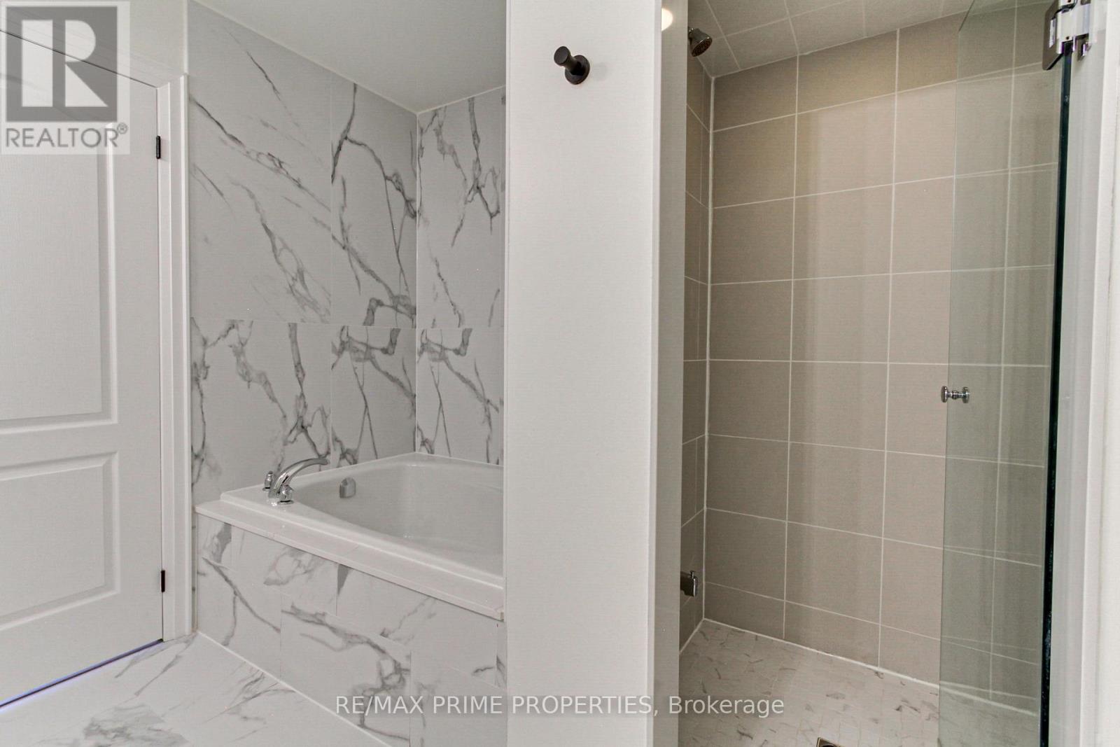 39 Scotia Road, Georgina, Ontario L0E 1R0 - Photo 17 - N12390439