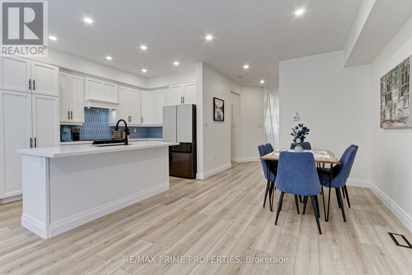 39 Scotia Road, Georgina, Ontario L0E 1R0 - Photo 5 - N12390439