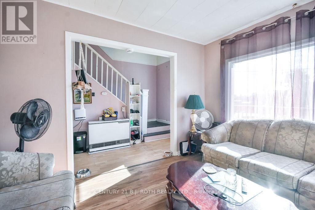 200 Edward Street, Orillia, Ontario  L3V 2X4 - Photo 22 - S12522530