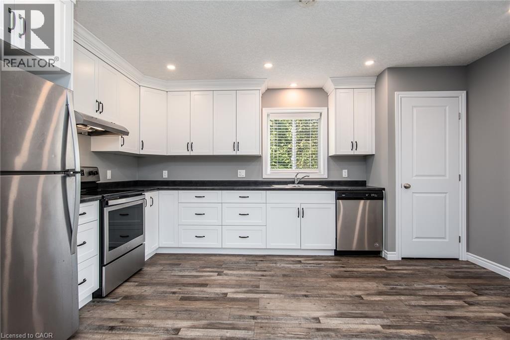 36 Foundry Street, Baden, Ontario  N3A 2P6 - Photo 10 - 40776176