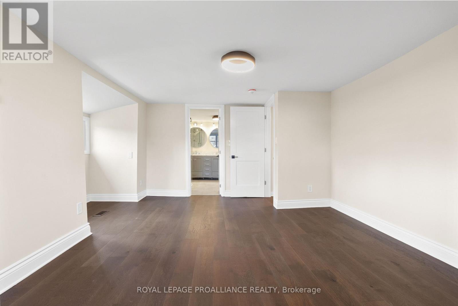 97 Donald Street S, Belleville, Ontario K8P 2J6 - Photo 24 - X12523940