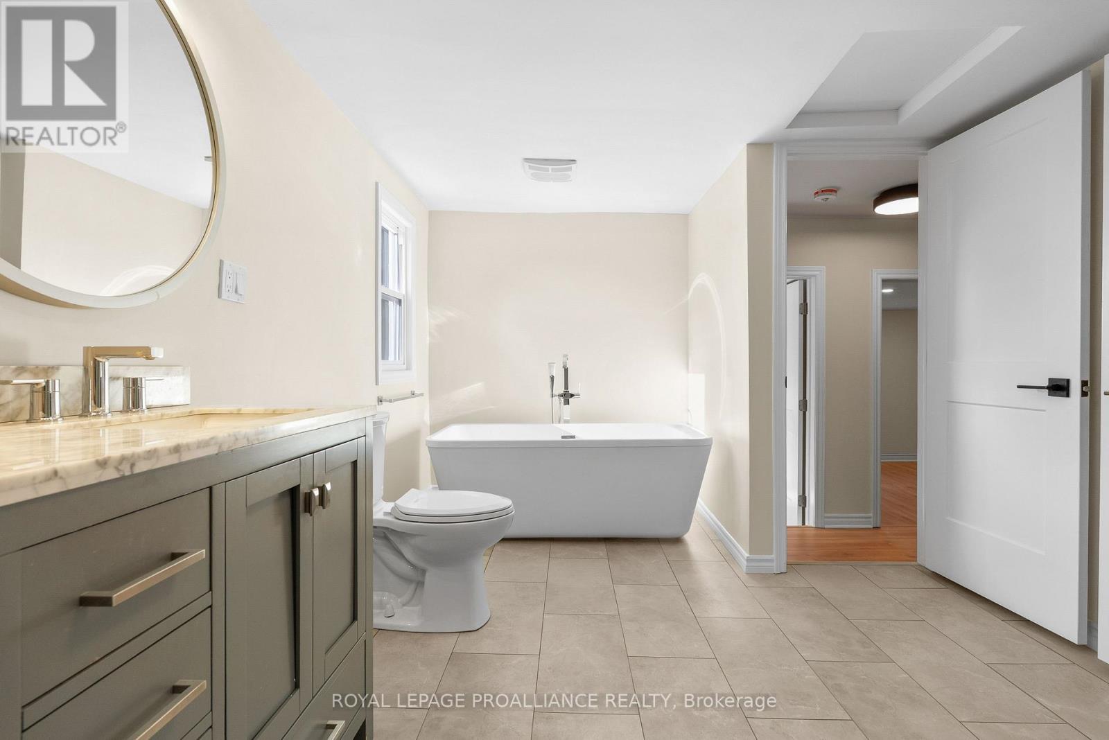 97 Donald Street S, Belleville, Ontario K8P 2J6 - Photo 27 - X12523940