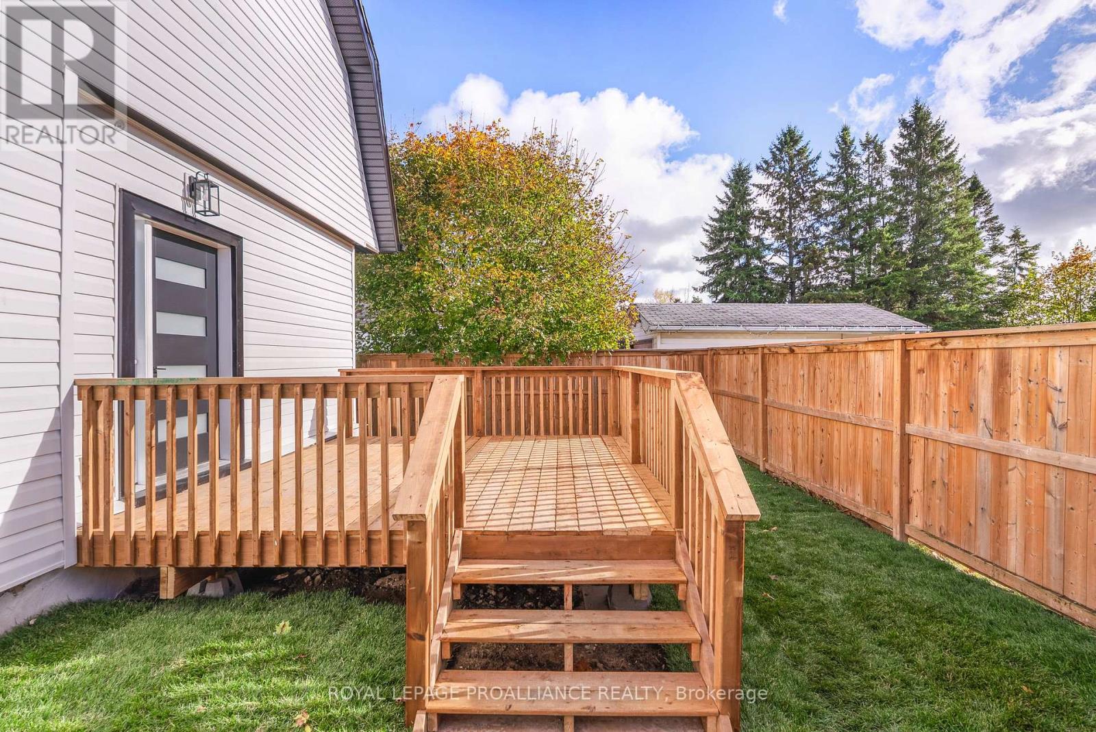 97 Donald Street S, Belleville, Ontario K8P 2J6 - Photo 28 - X12523940