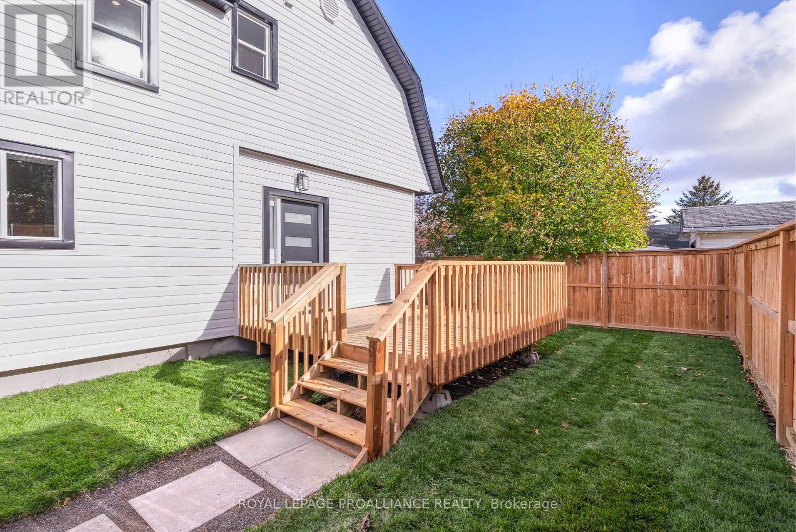 97 Donald Street S, Belleville, Ontario K8P 2J6 - Photo 29 - X12523940