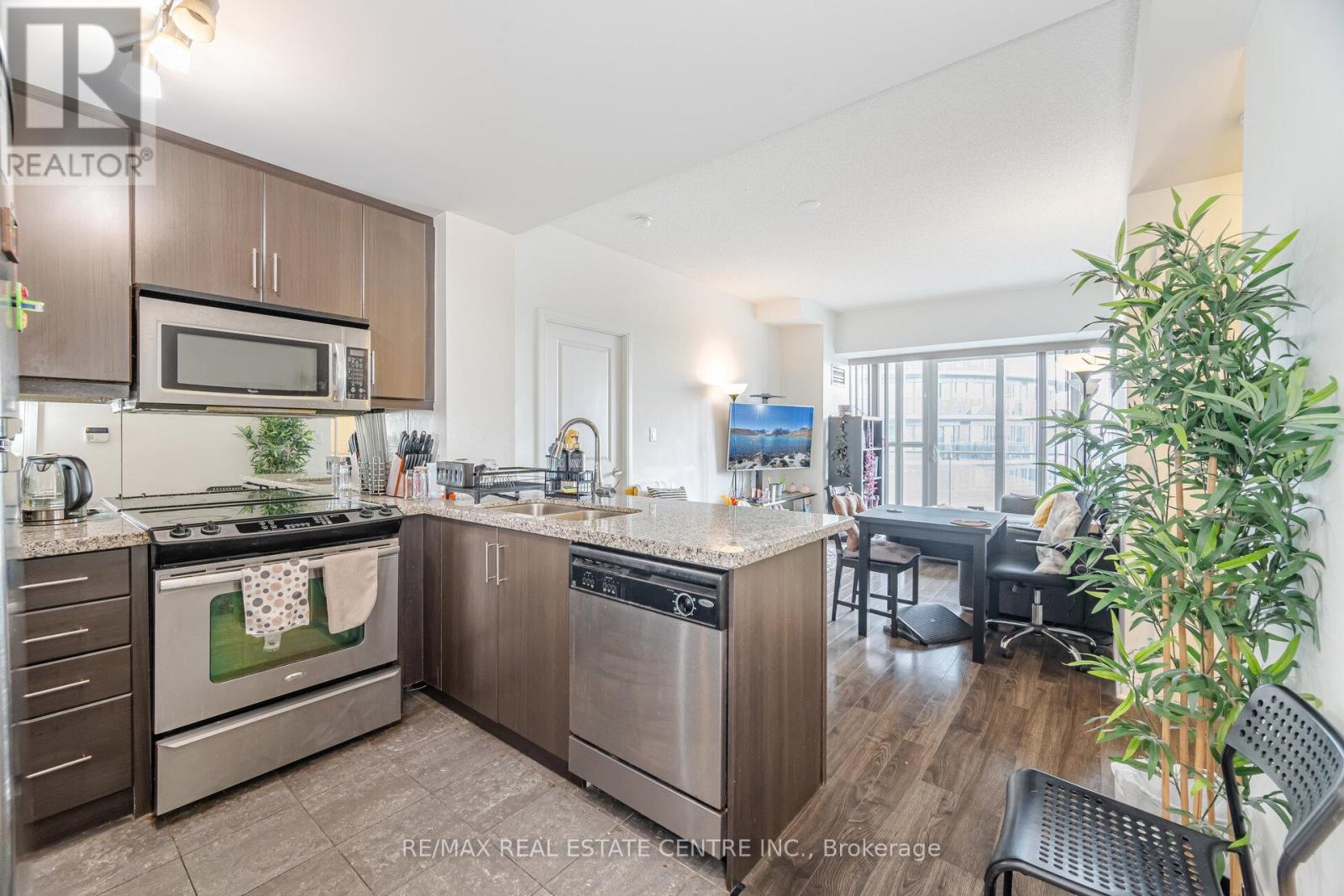 3905 - 50 Absolute Avenue, Mississauga, Ontario L4Z 0A8 - Photo 3 - W12522400