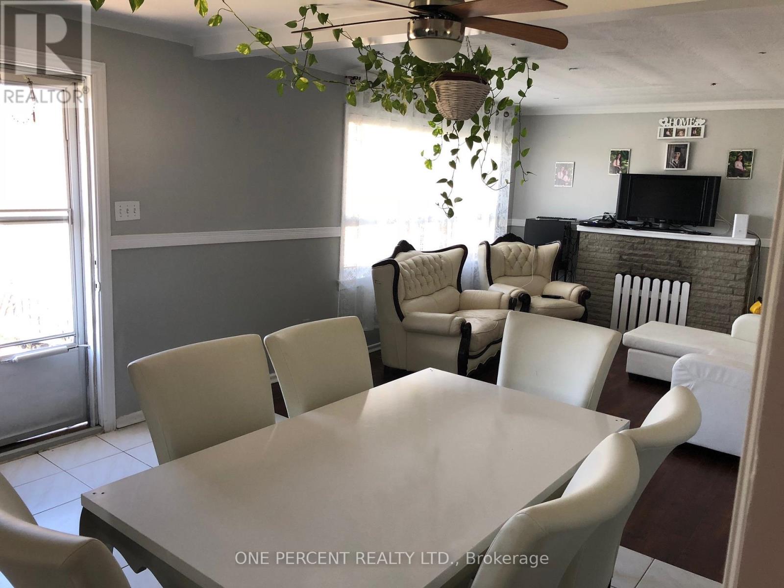 3417 Palgrave Road, Mississauga, Ontario L5B 1V9 - Photo 11 - W12495864