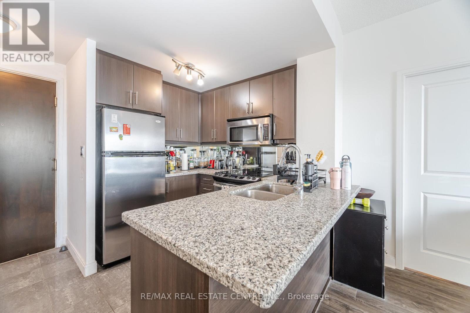 3905 - 50 Absolute Avenue, Mississauga, Ontario L4Z 0A8 - Photo 4 - W12522400