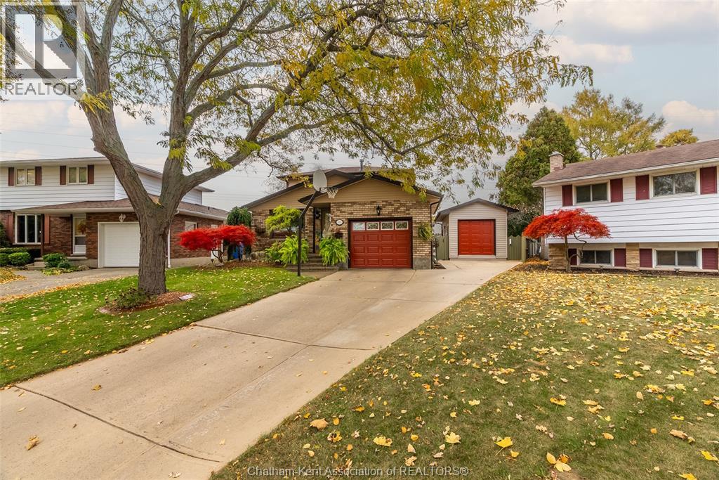 112 Goldpark Road, Chatham, Ontario N7L 4Y1 - Photo 2 - 25028031