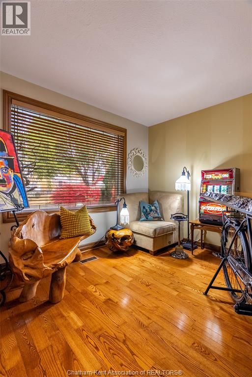 112 Goldpark Road, Chatham, Ontario N7L 4Y1 - Photo 6 - 25028031