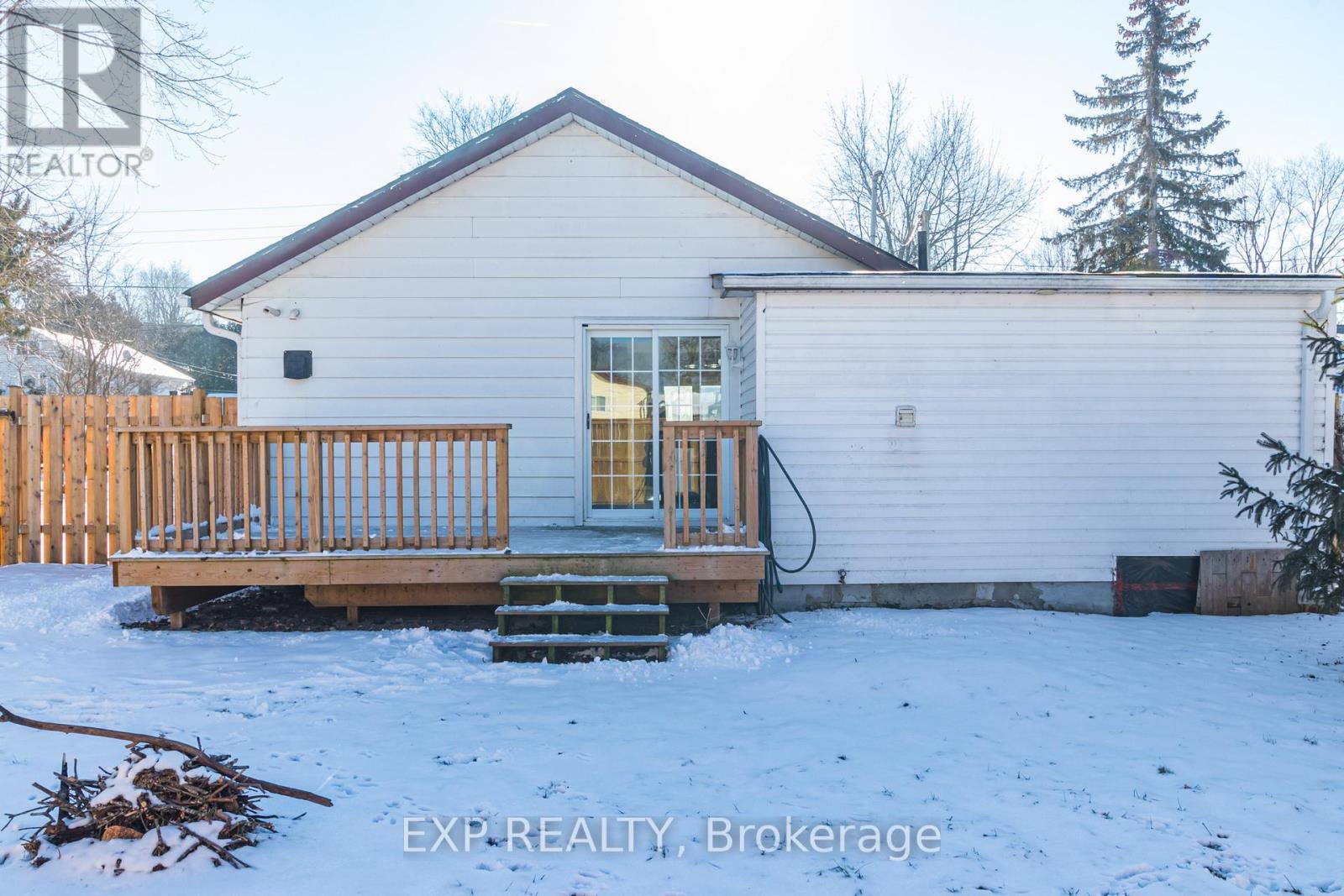 230 Pine Beach Drive, Georgina, Ontario L4P 2V5 - Photo 30 - N12523852