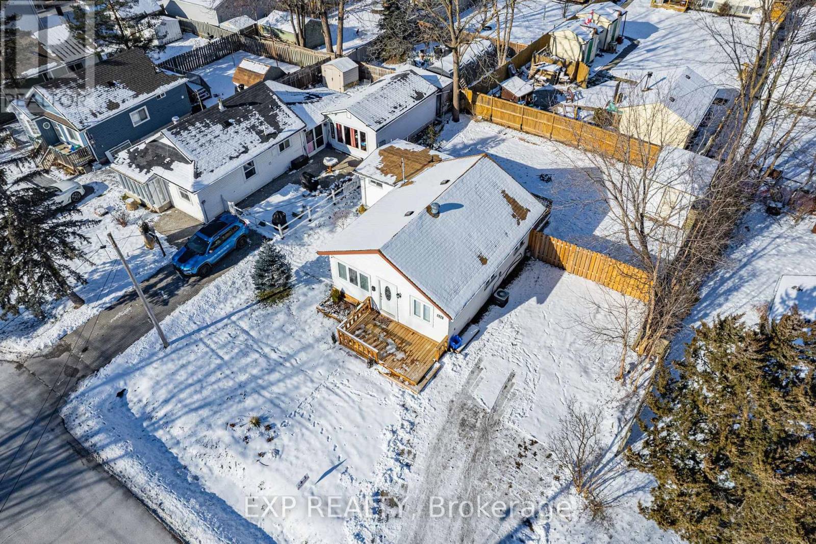 230 Pine Beach Drive, Georgina, Ontario L4P 2V5 - Photo 36 - N12523852