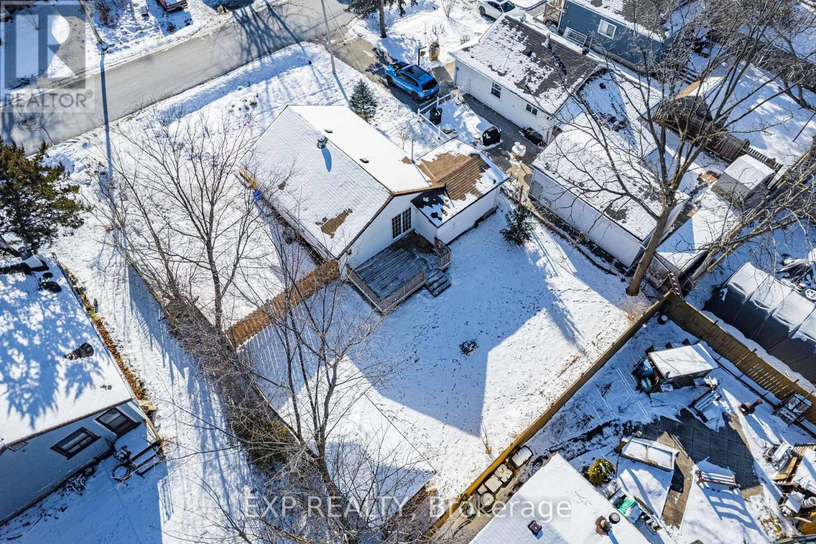 230 Pine Beach Drive, Georgina, Ontario L4P 2V5 - Photo 38 - N12523852