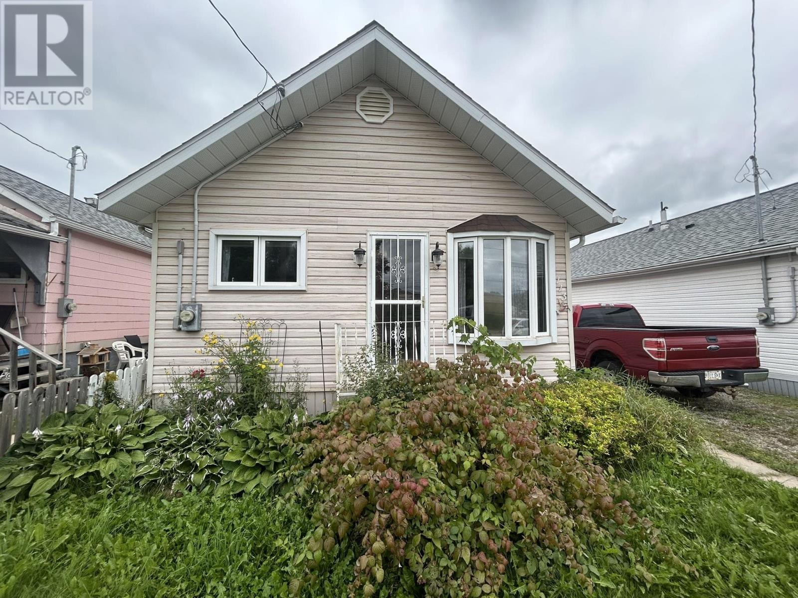 113 Burns St, Atikokan, Ontario  P0T 1C0 - Photo 2 - TB252623