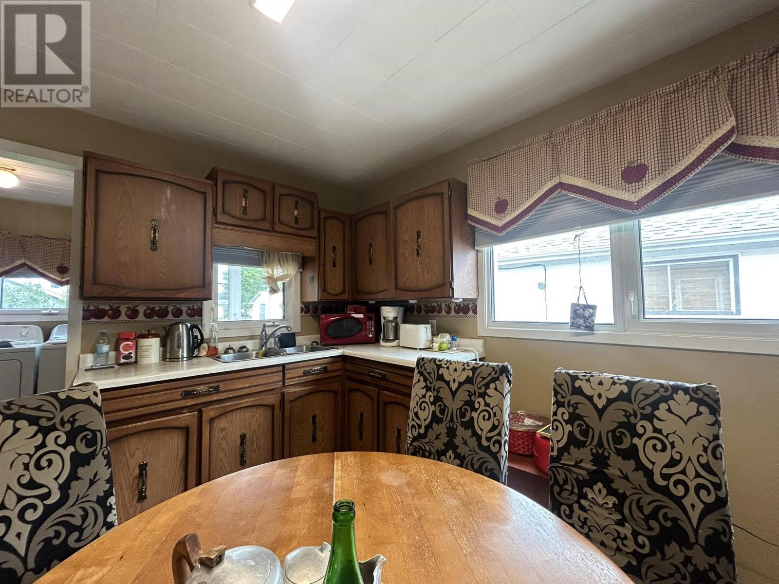 113 Burns St, Atikokan, Ontario  P0T 1C0 - Photo 4 - TB252623