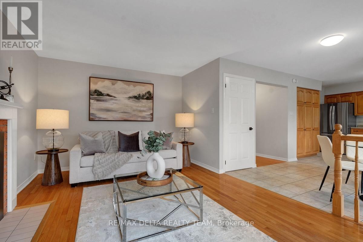 95 Tartan Drive, Ottawa, Ontario K2J 3V6 - Photo 24 - X12524144