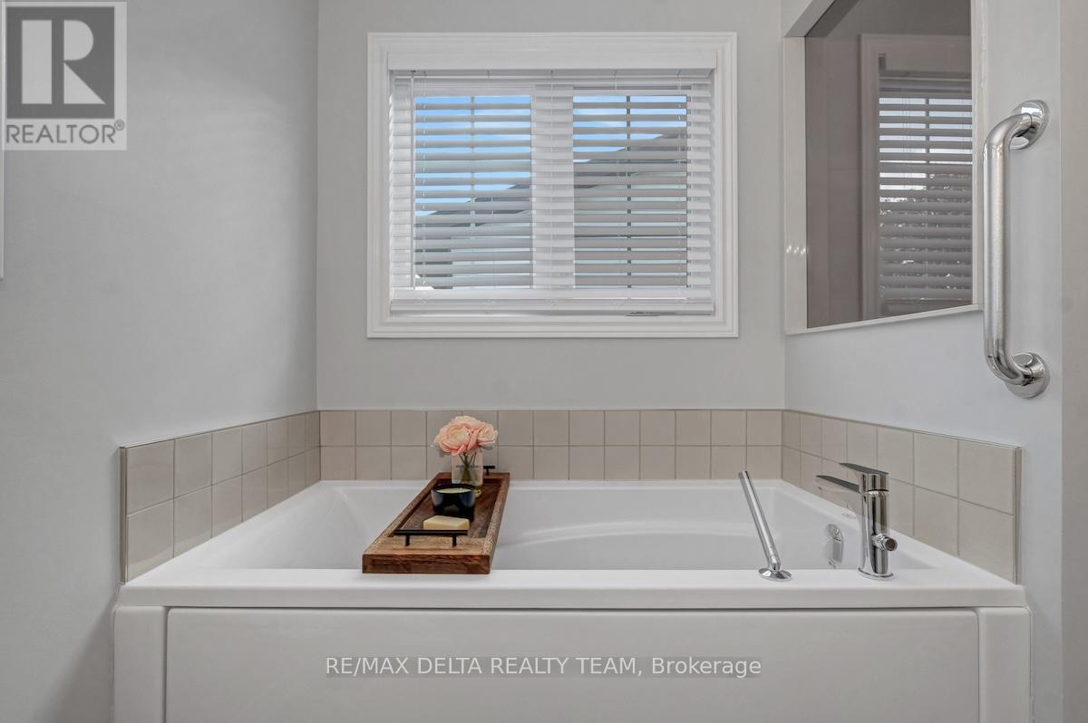 95 Tartan Drive, Ottawa, Ontario K2J 3V6 - Photo 31 - X12524144