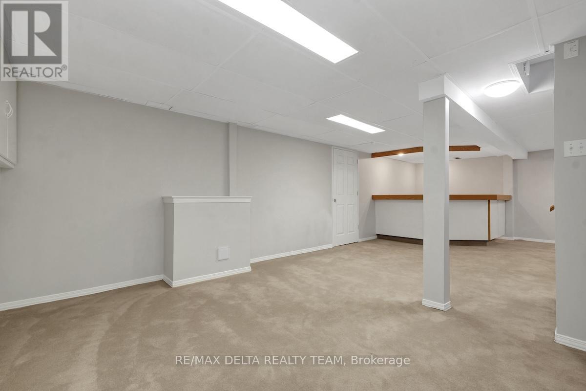 95 Tartan Drive, Ottawa, Ontario K2J 3V6 - Photo 35 - X12524144