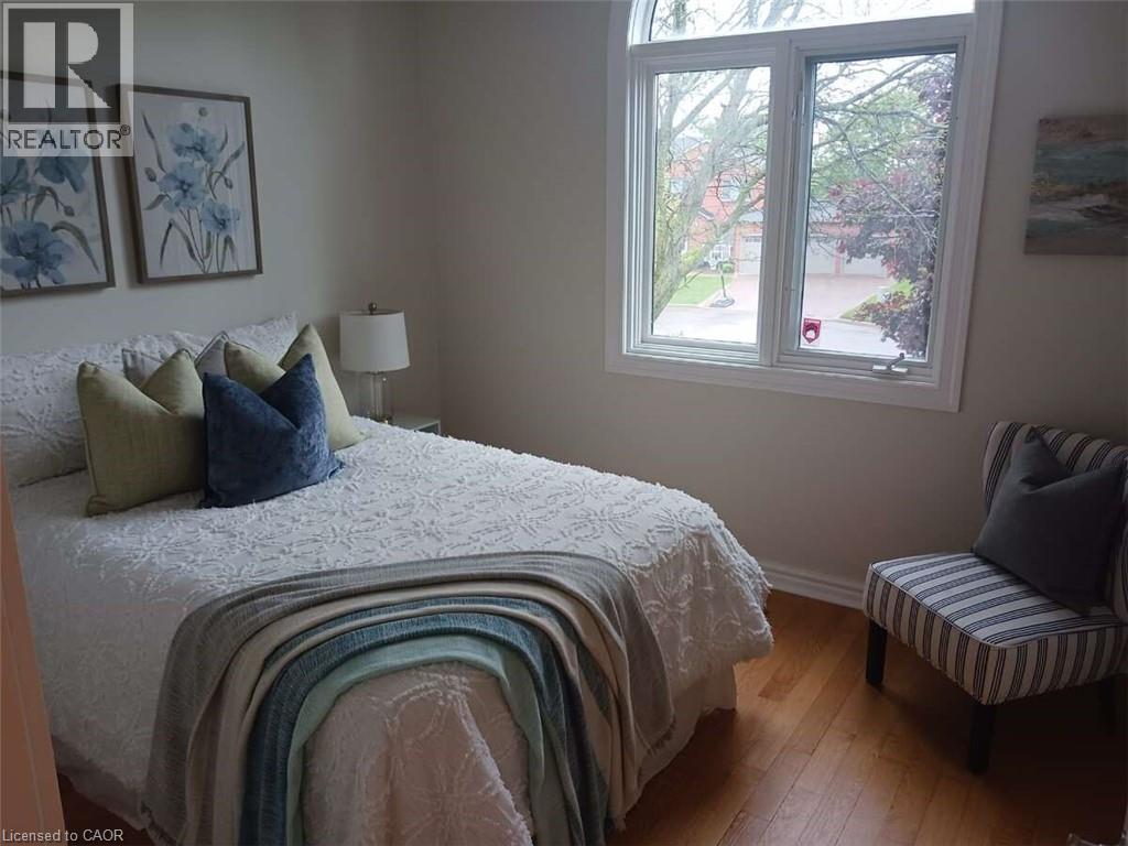 6 Mcarthur Heights, Brampton, Ontario  L6Z 3N3 - Photo 11 - 40786750