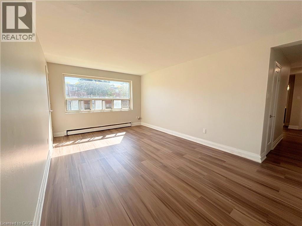 280 Lorne Avenue, Kitchener, Ontario  N2M 3Y8 - Photo 3 - 40786216