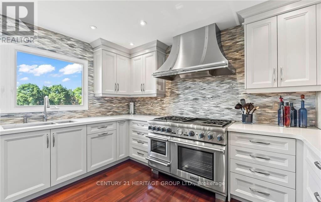 2010 Parklane Crescent, Burlington, Ontario  L7M 3V5 - Photo 10 - W12523840