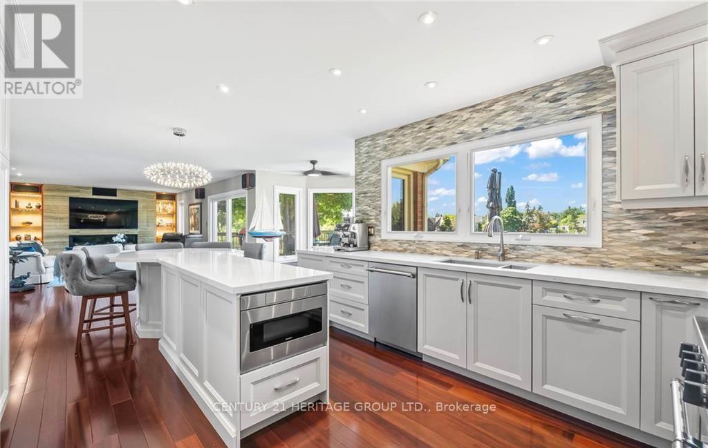 2010 Parklane Crescent, Burlington, Ontario  L7M 3V5 - Photo 11 - W12523840