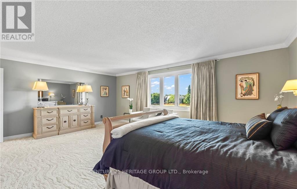 2010 Parklane Crescent, Burlington, Ontario  L7M 3V5 - Photo 16 - W12523840