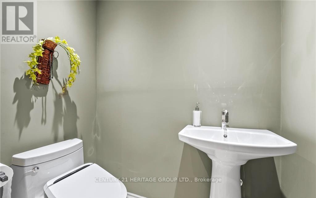 2010 Parklane Crescent, Burlington, Ontario  L7M 3V5 - Photo 19 - W12523840