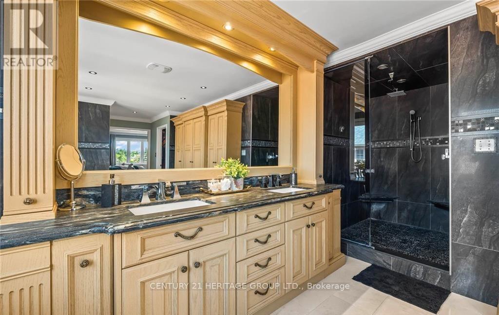 2010 Parklane Crescent, Burlington, Ontario  L7M 3V5 - Photo 20 - W12523840