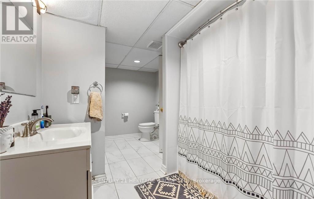 2010 Parklane Crescent, Burlington, Ontario  L7M 3V5 - Photo 30 - W12523840