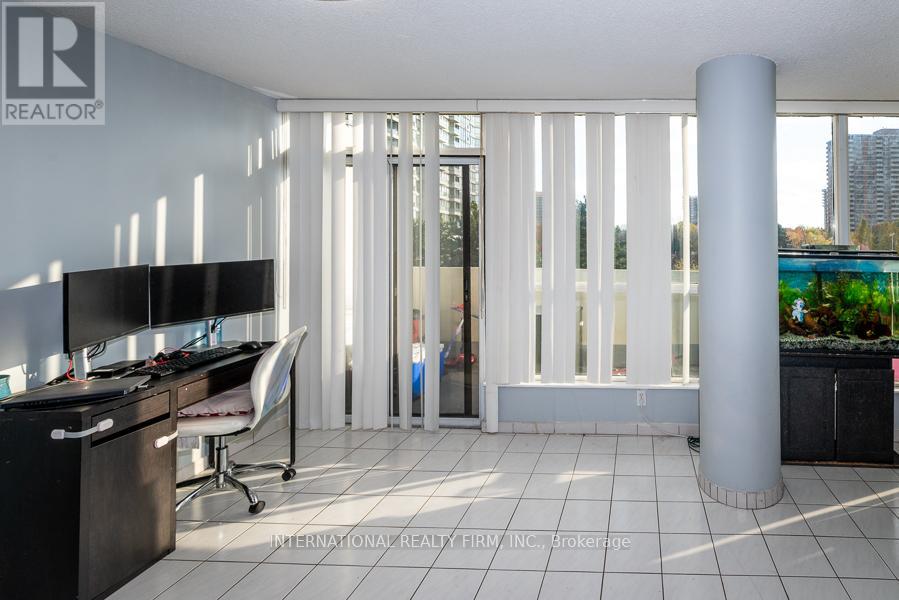 306 - 1 Rowntree Rd Road, Toronto, Ontario  M9V 5G7 - Photo 12 - W12523844