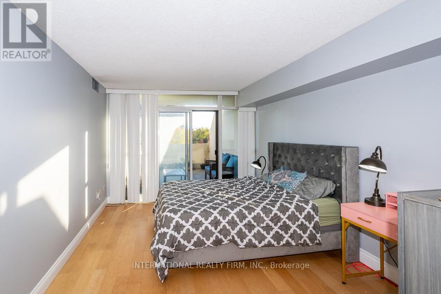 306 - 1 Rowntree Rd Road, Toronto, Ontario  M9V 5G7 - Photo 18 - W12523844