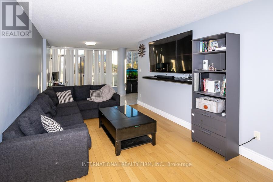 306 - 1 Rowntree Rd Road, Toronto, Ontario  M9V 5G7 - Photo 9 - W12523844