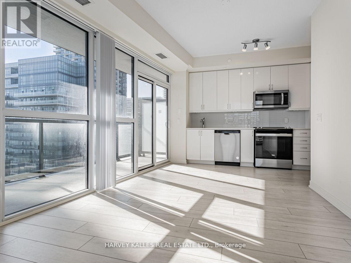 1002 - 38 Annie Craig Drive, Toronto, Ontario  M8V 0G9 - Photo 6 - W12523846