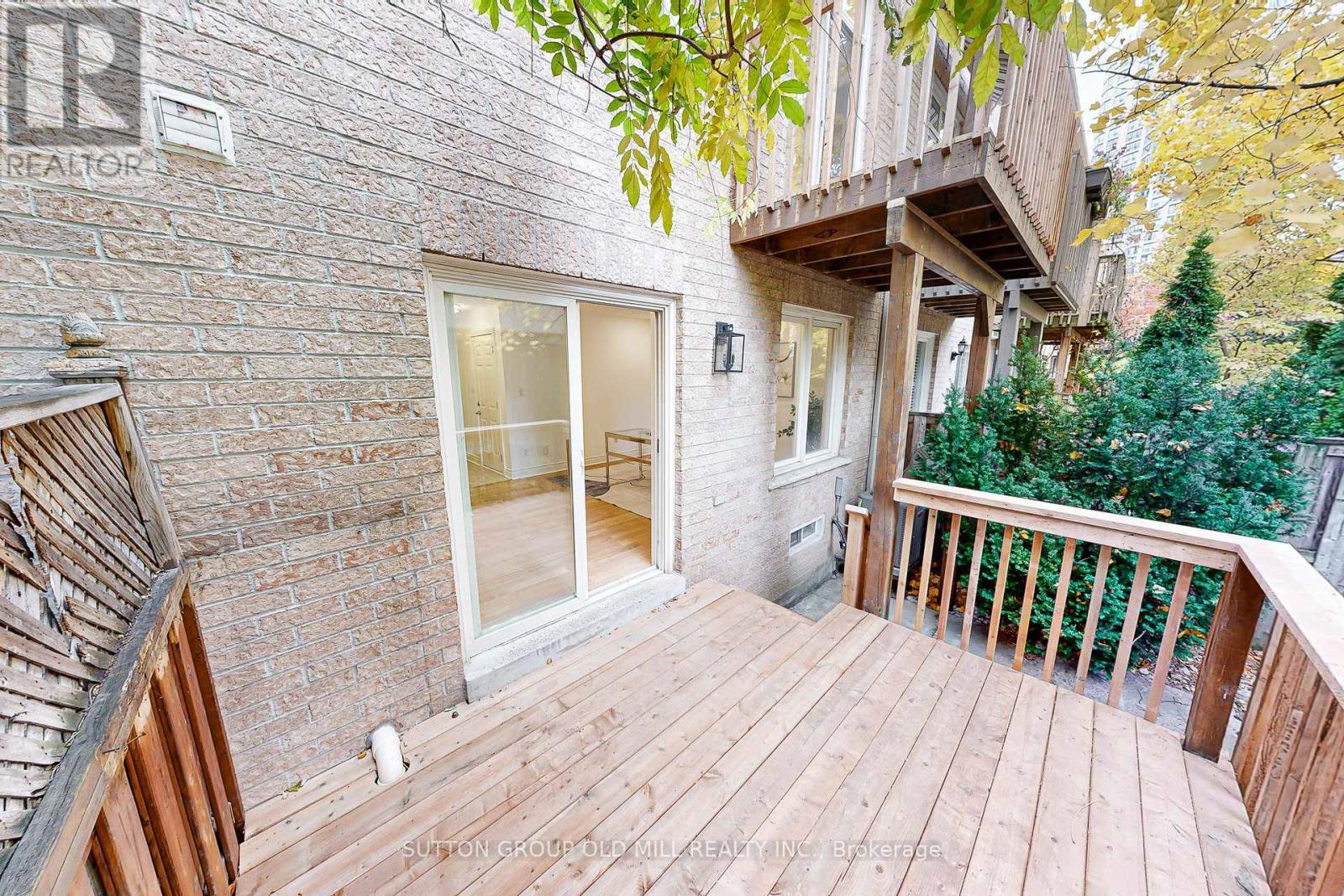 29 Yachters Lane, Toronto, Ontario  M8V 4C5 - Photo 12 - W12523858