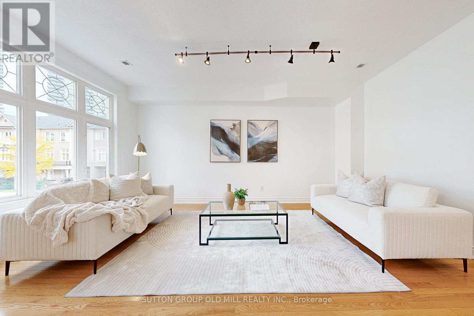 29 Yachters Lane, Toronto, Ontario  M8V 4C5 - Photo 13 - W12523858