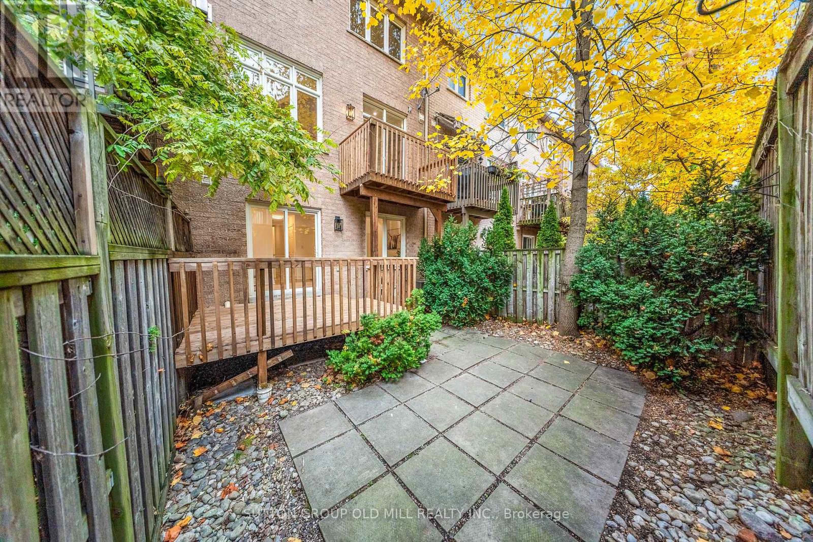 29 Yachters Lane, Toronto, Ontario  M8V 4C5 - Photo 40 - W12523858