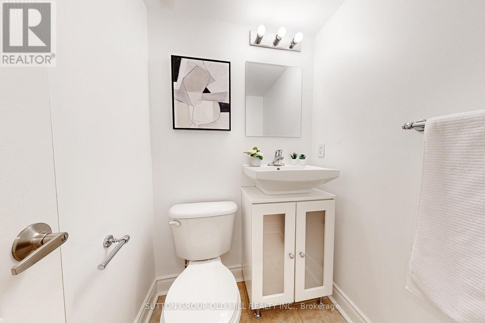 29 Yachters Lane, Toronto, Ontario  M8V 4C5 - Photo 6 - W12523858