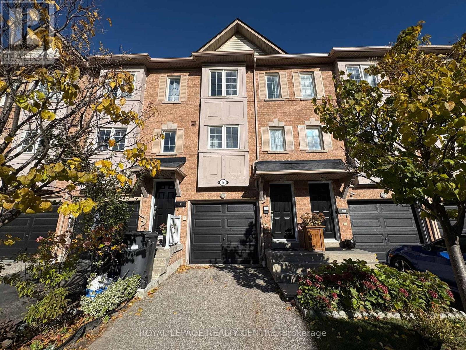 5 - 1128 DUNDAS STREET W, Mississauga, Ontario