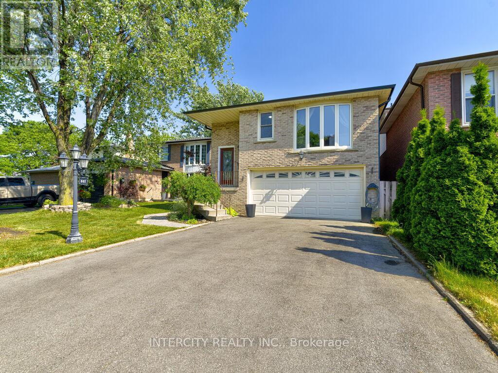 841 Coulson Avenue, Milton, Ontario  L9T 4K3 - Photo 2 - W12523892