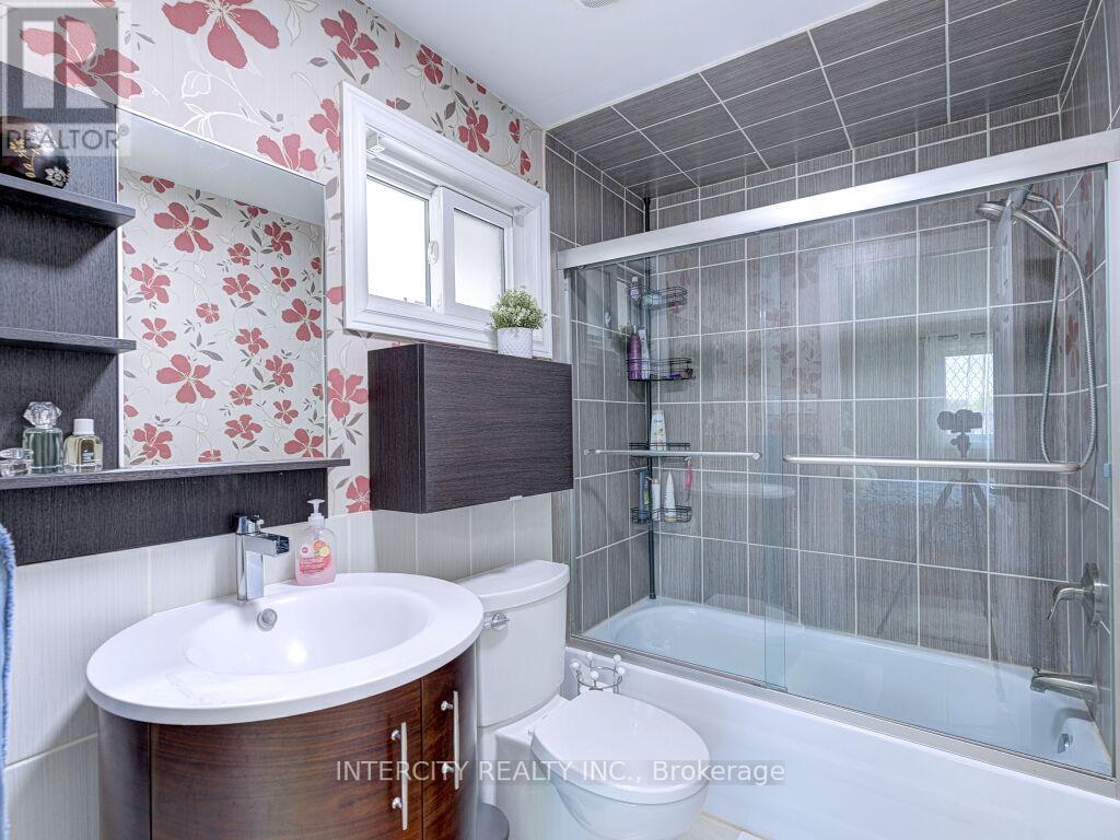 841 Coulson Avenue, Milton, Ontario  L9T 4K3 - Photo 23 - W12523892