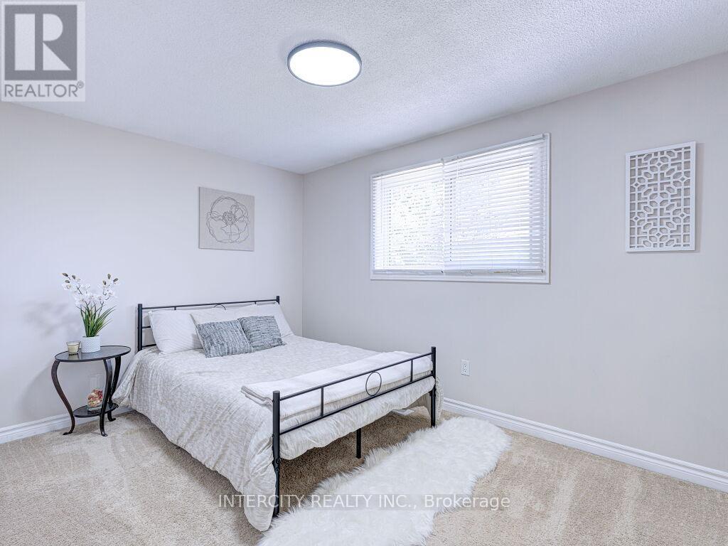 841 Coulson Avenue, Milton, Ontario  L9T 4K3 - Photo 24 - W12523892