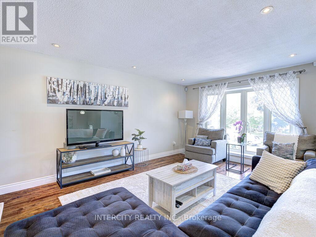 841 Coulson Avenue, Milton, Ontario  L9T 4K3 - Photo 8 - W12523892