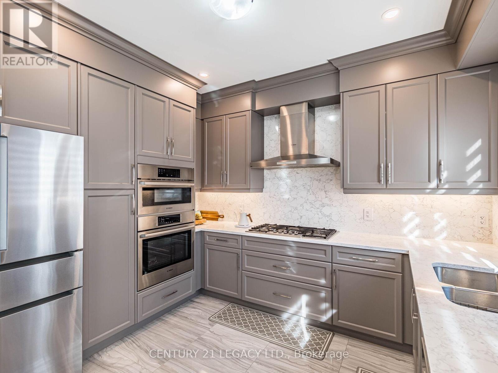 21 Goodview Drive, Brampton, Ontario  L6R 4C3 - Photo 21 - W12523922