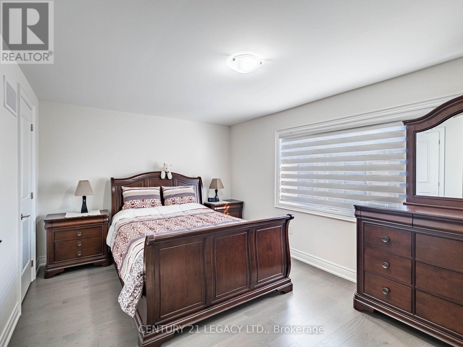 21 Goodview Drive, Brampton, Ontario  L6R 4C3 - Photo 35 - W12523922