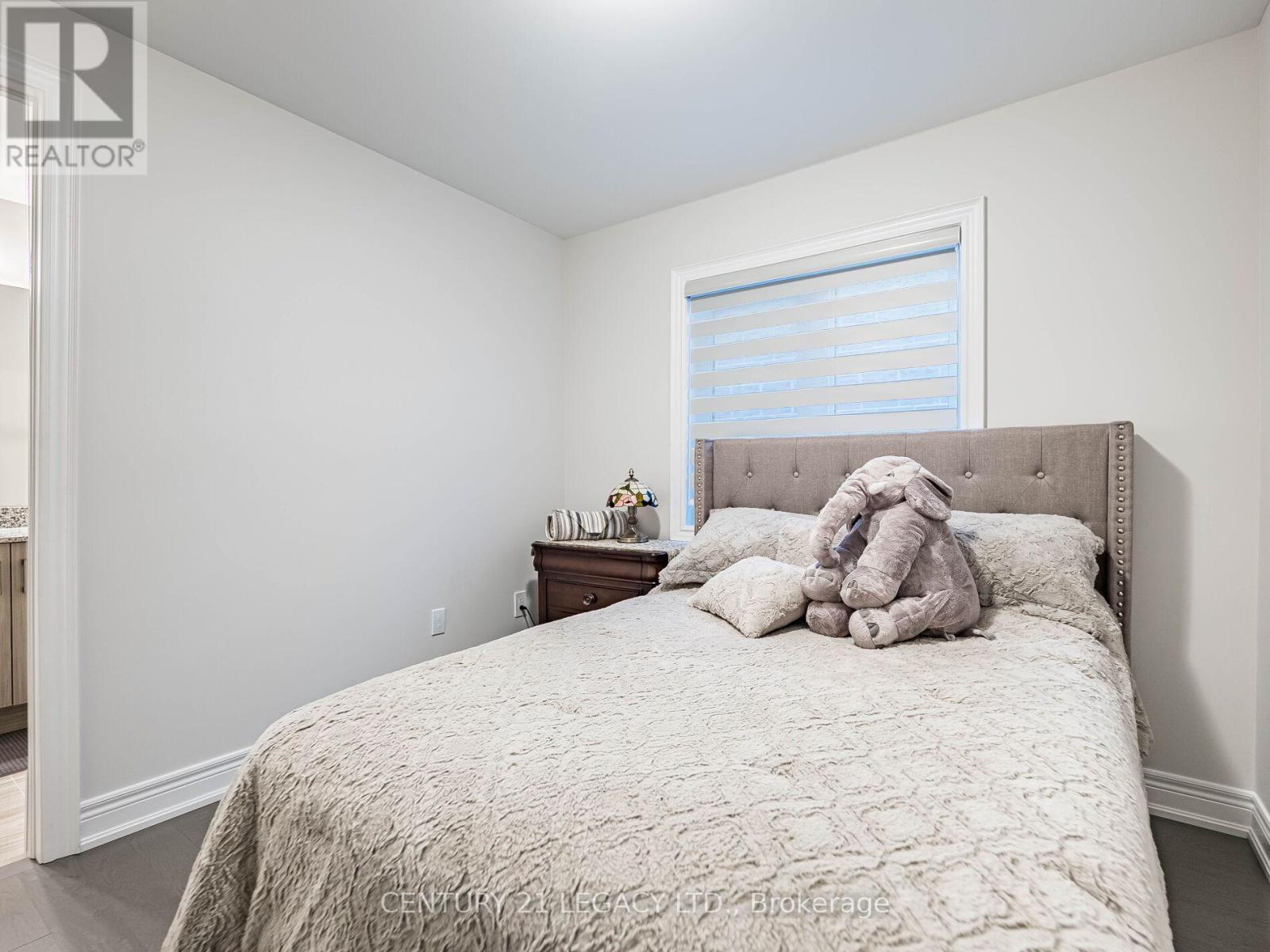 21 Goodview Drive, Brampton, Ontario  L6R 4C3 - Photo 40 - W12523922